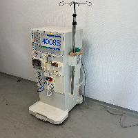 Fresenius Medical Care 4008 S Hemodialys Machines image 0